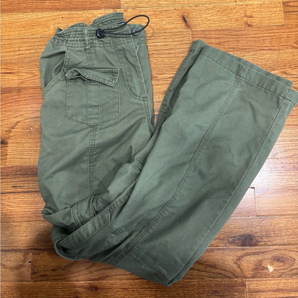 Brandy Mellville Women’s Olive Cargo Pants